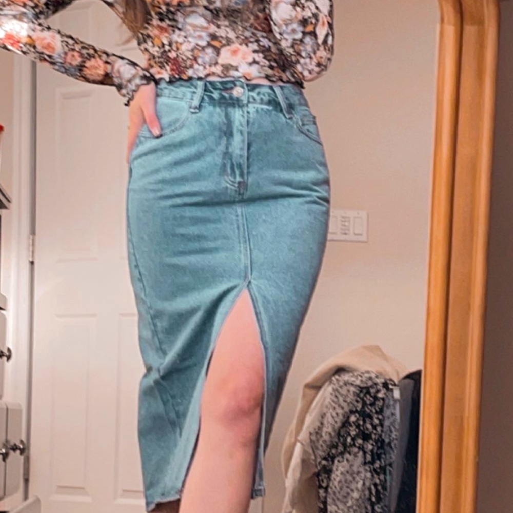 Denim midi skirt